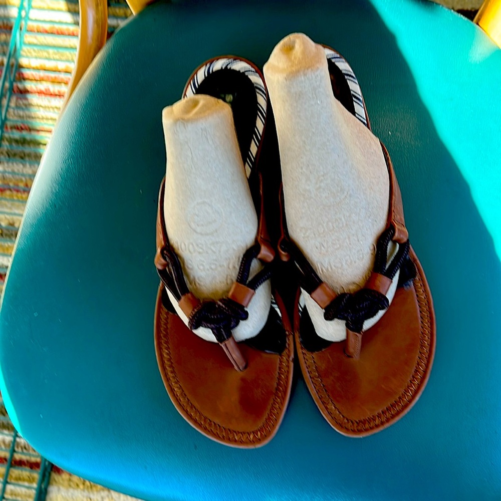 Sperry 9 brown sandal